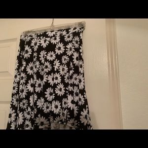 Girls M skirt